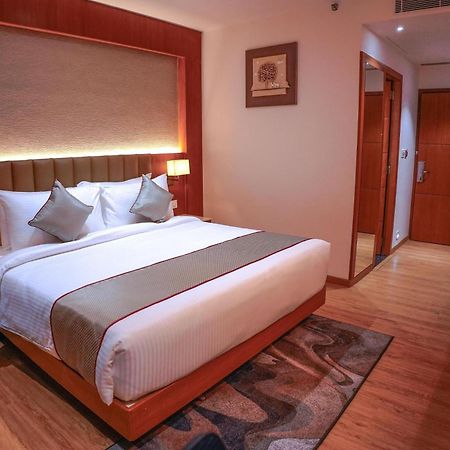 Hotel Crystal Inn Plaza Delhi Airport Nuova Delhi Esterno foto